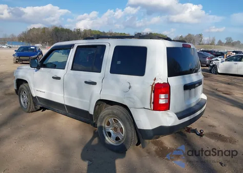 2016 Jeep Patriot Sport from USA, damaged, VIN 1C4NJPBA1GD735882